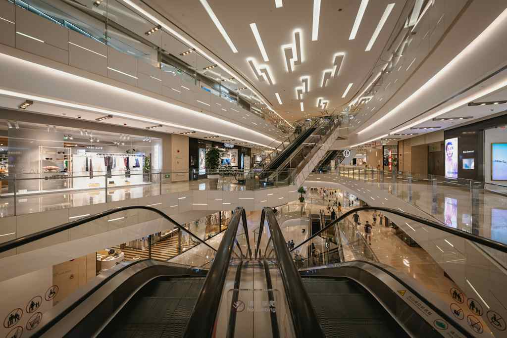 Торговый центр — недвижимость, которой владеют REIT и фонды